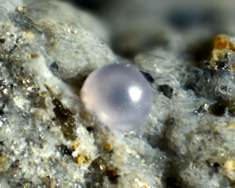 Kozoite-(La)