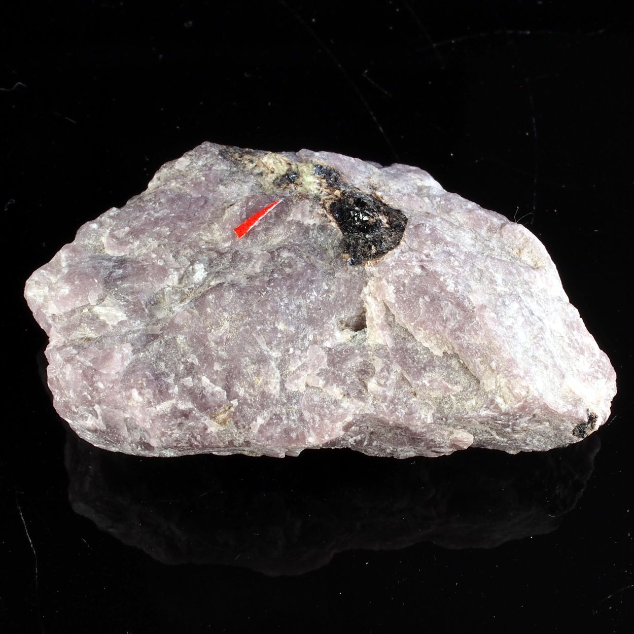 Belovite-(Ce)
