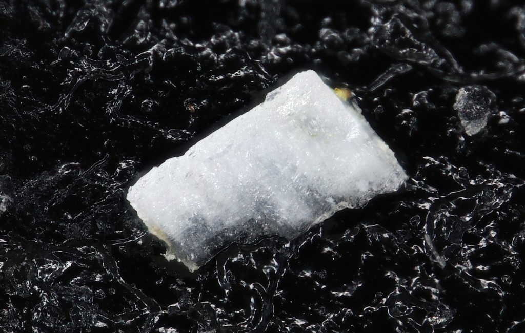 Karupmøllerite-Ca