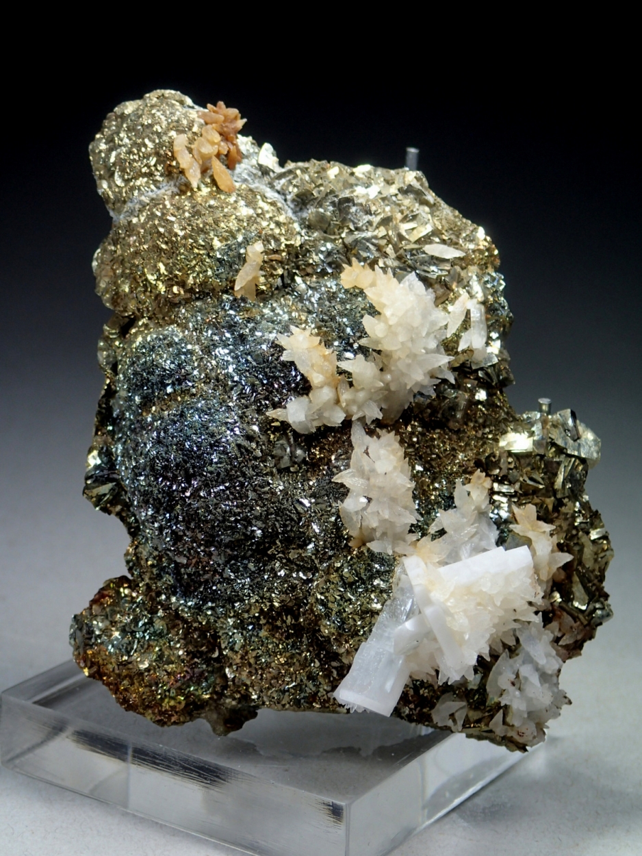 Calcite & Baryte On Pyrite
