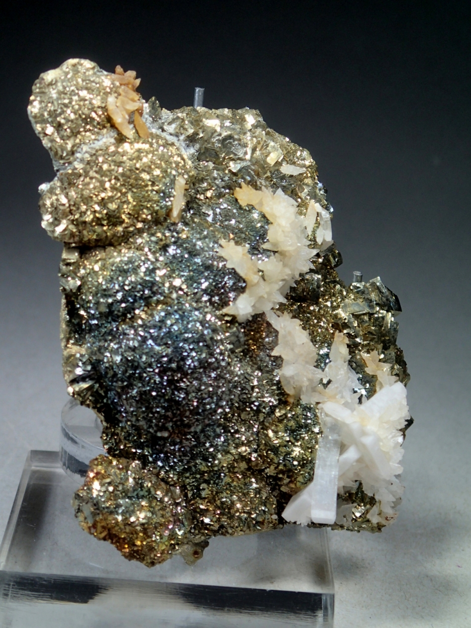 Calcite & Baryte On Pyrite