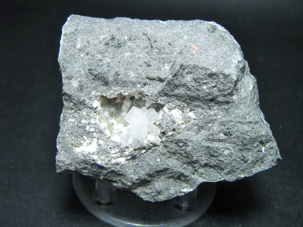 Thomsonite
