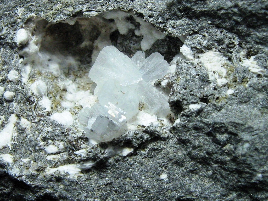 Thomsonite