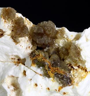 Photos: Beige Demimorphite?