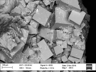Photos: Analytical investigations -  Identification of a Tsumeb unknown